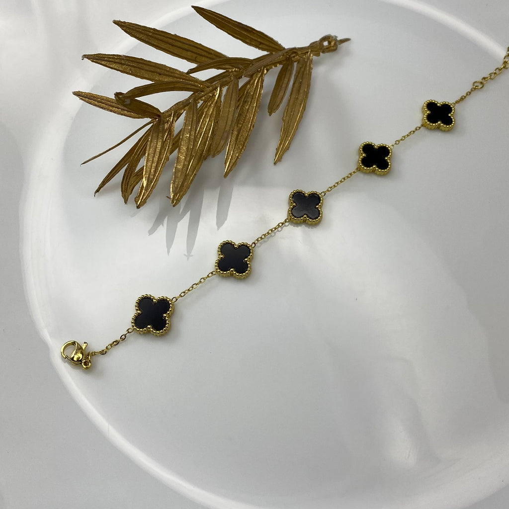Elegant Black Clover Bracelet