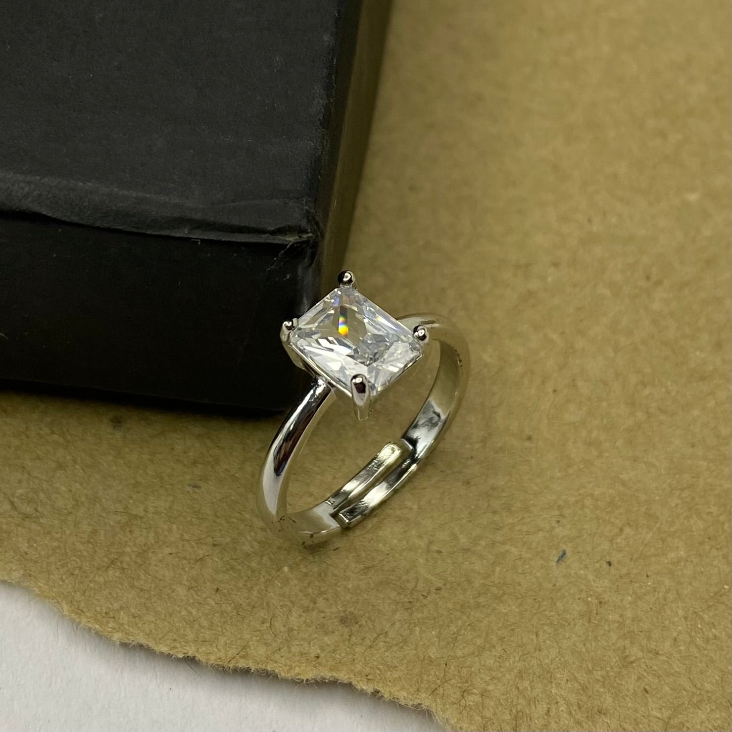 Minimal Single Stone Adjustable Ring