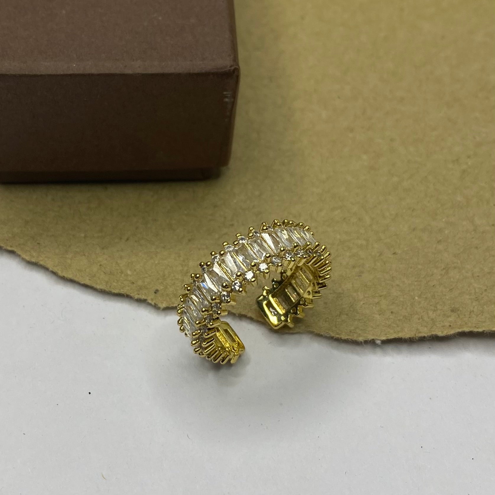 BAGUETTE STONE Gold Adjustable Ring
