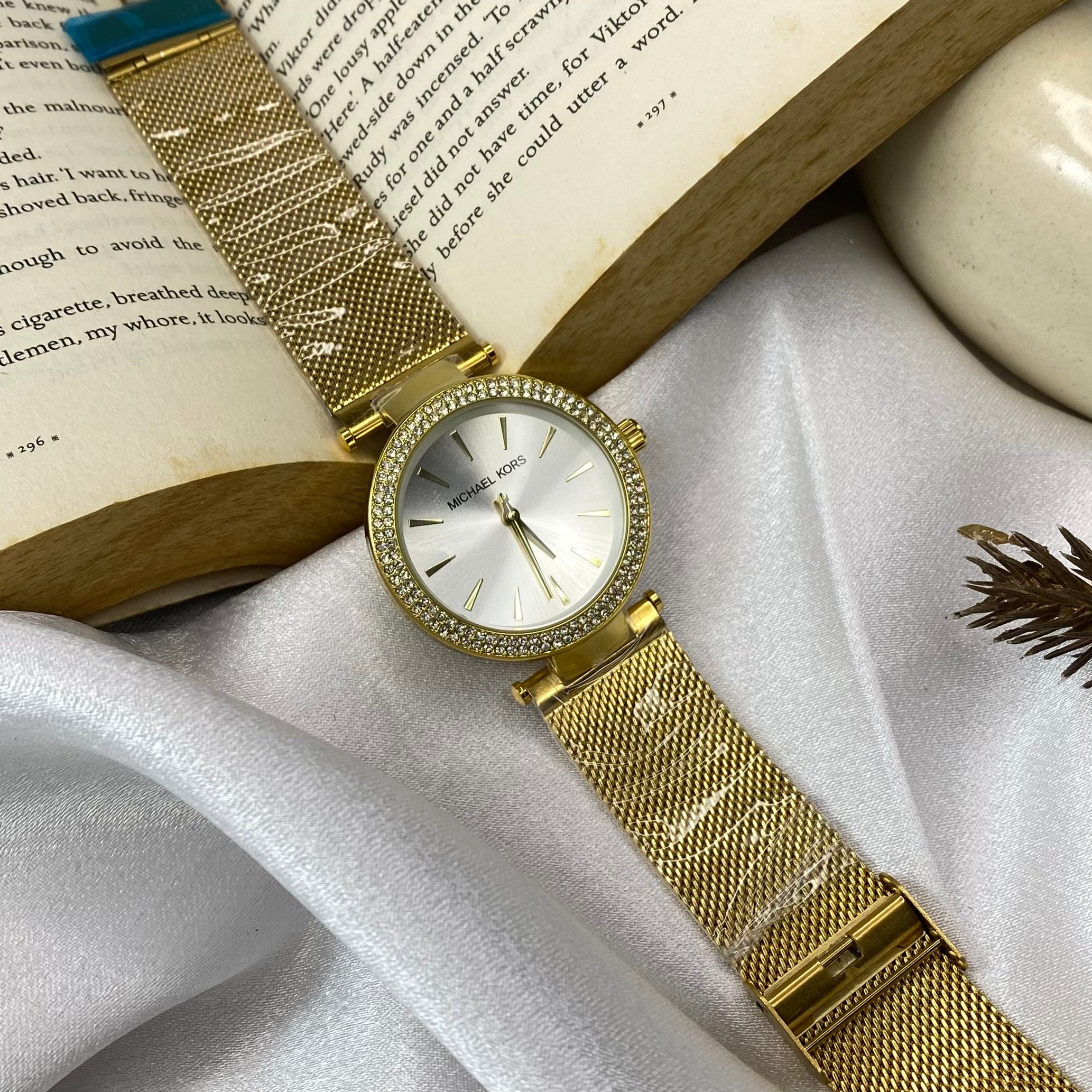 Slim Runway Gold-Tone Mesh Watch (MK3512)