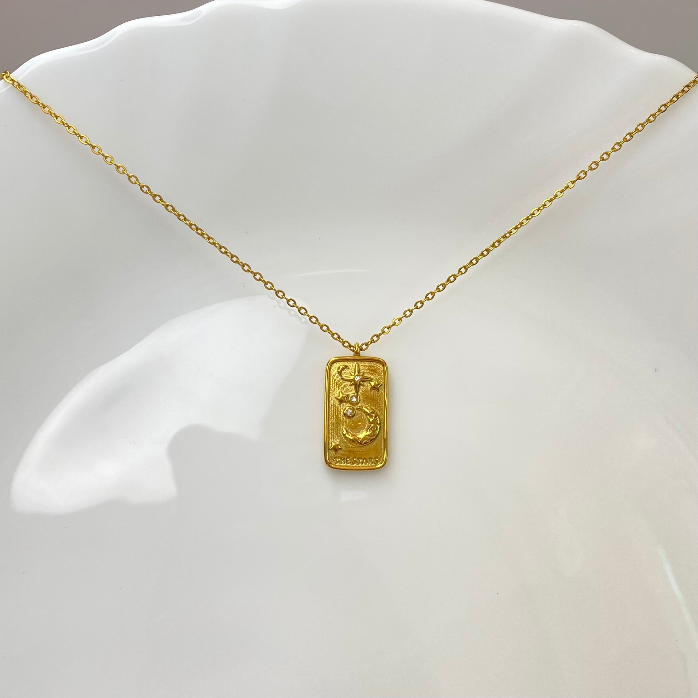 Golden Star Card Pendant Neckchain