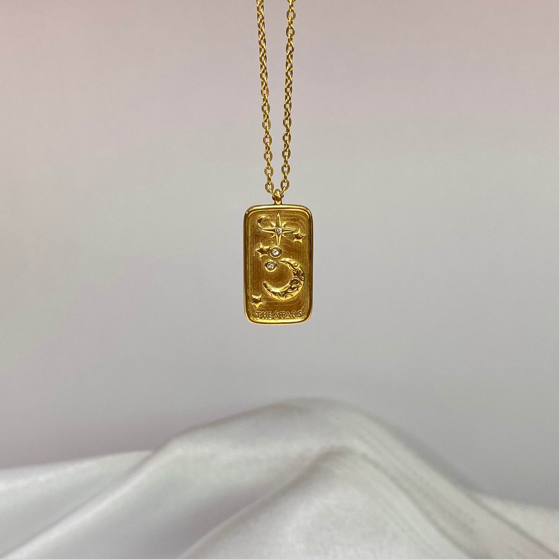 Golden Star Card Pendant Neckchain