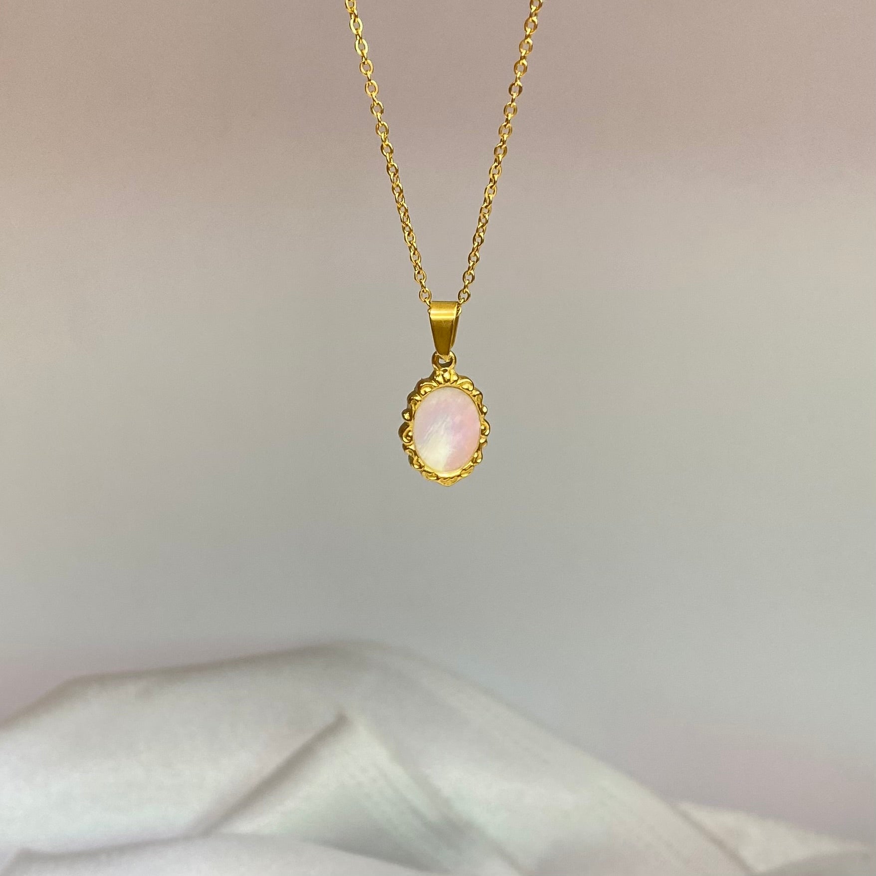 Vintage Oval Opal Medallion Neckchain