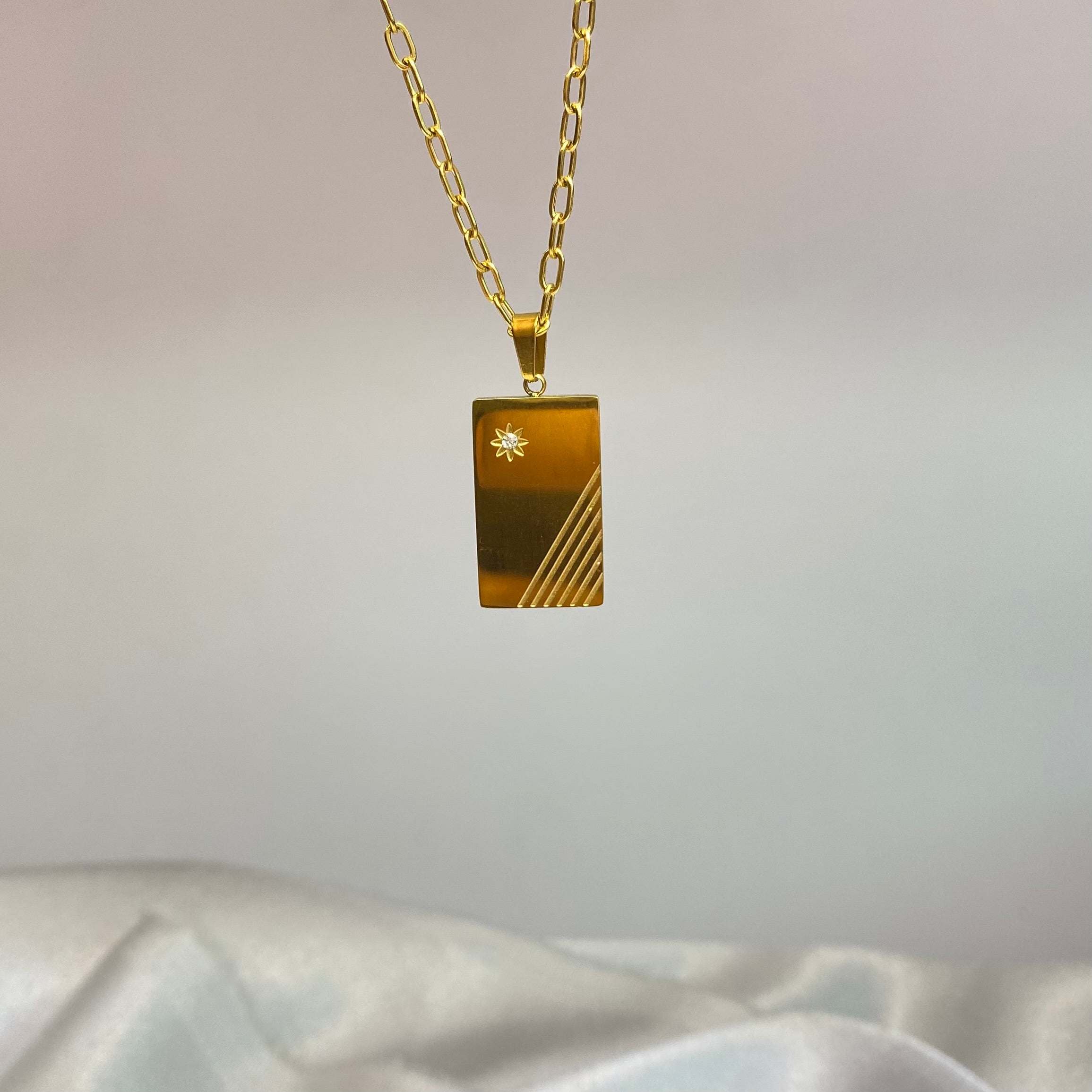 The North Star Tag Pendant Neckchain