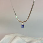 Minimal Blue Stone Snakechain Neckchain
