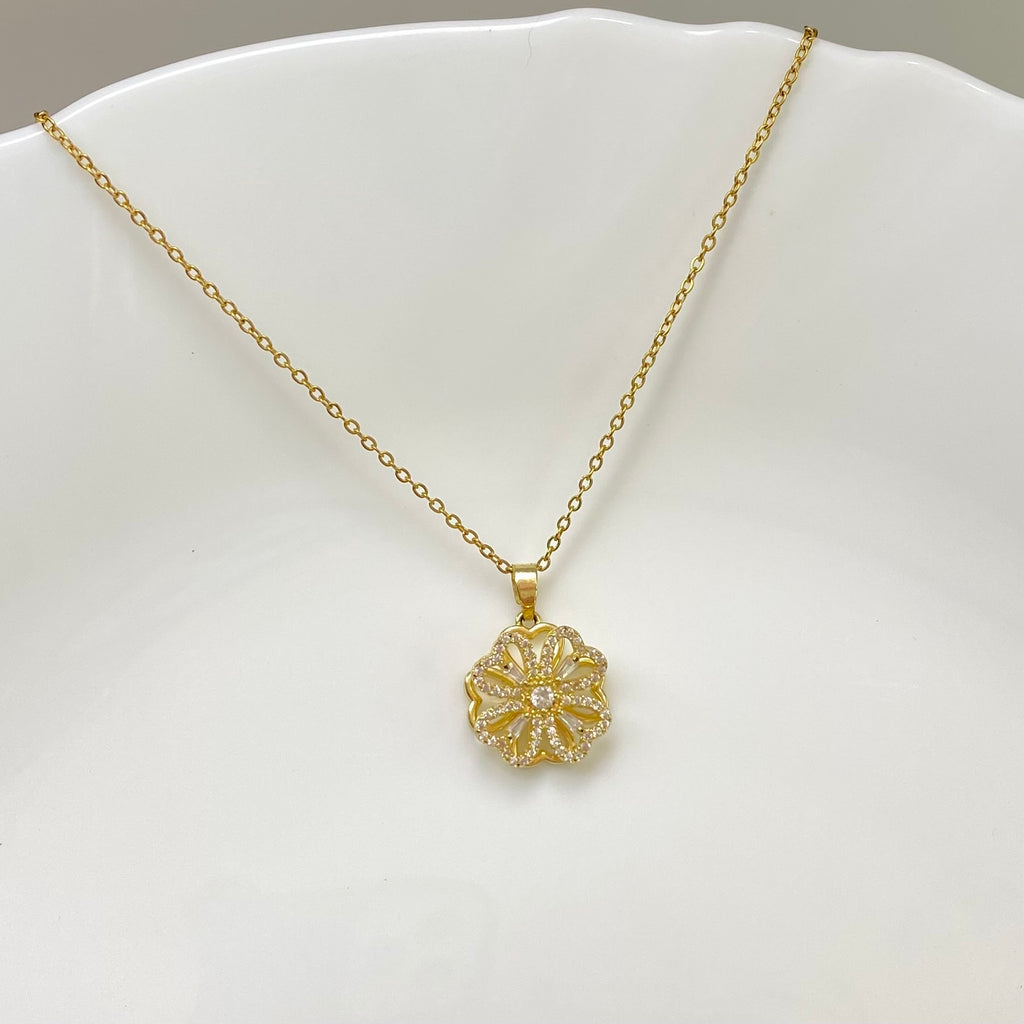Golden Flora Neckchain