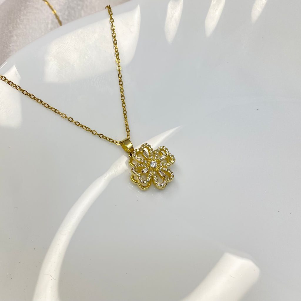 Golden Flora Neckchain