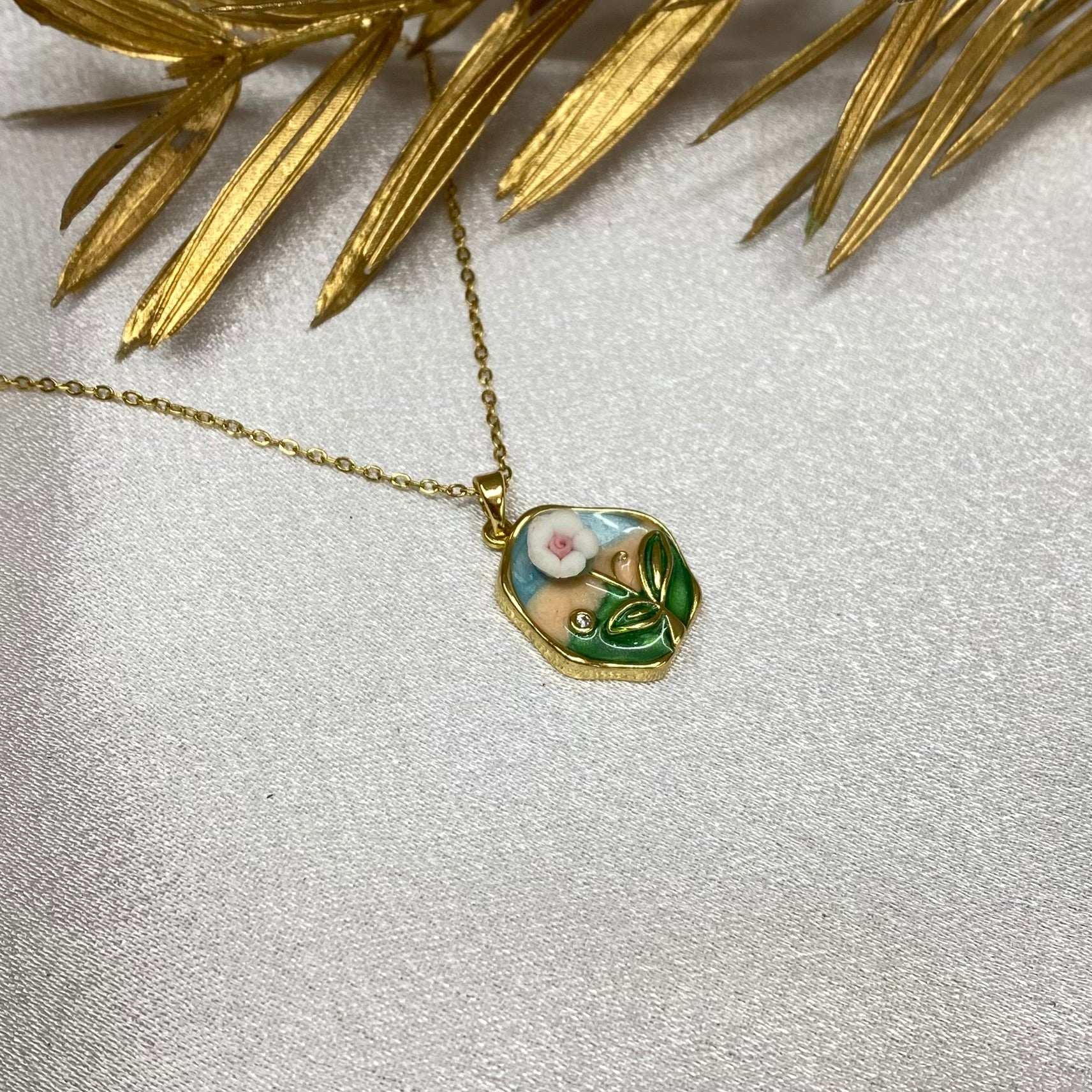 Flora Pendant Neckchain