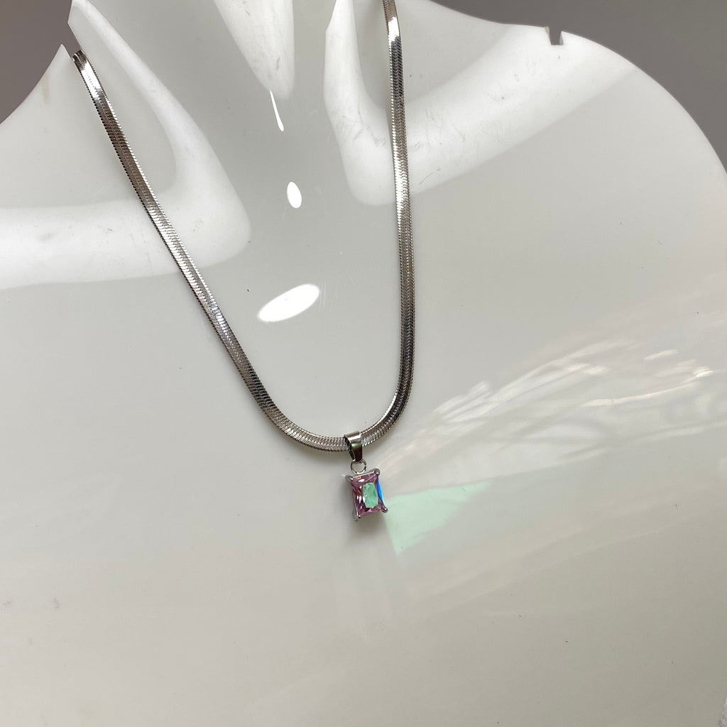 Minimal Pink Stone Snakechain Neckchain