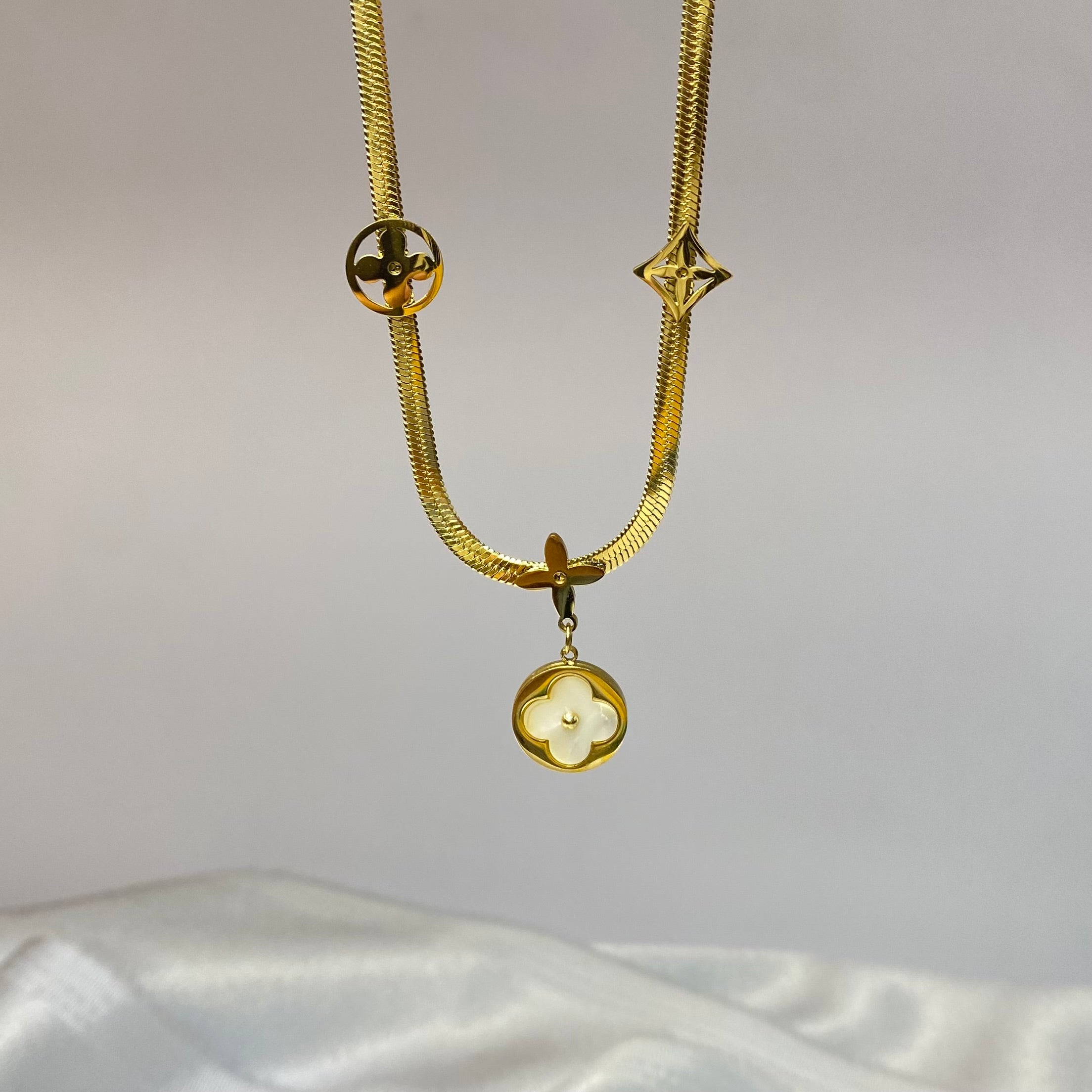 Clover Snake Chain Neckchain