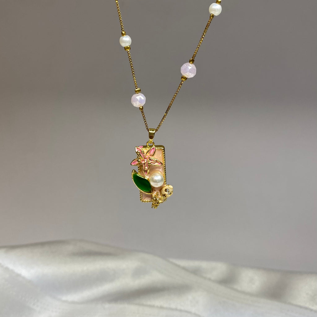Eternal Bloom Medallion Neckchain