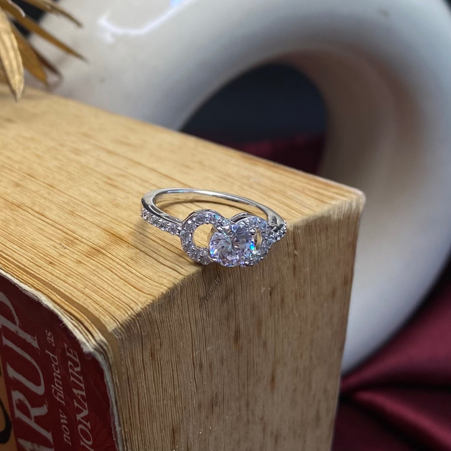 925 Sterling Silver Infinity Solitaire Ring