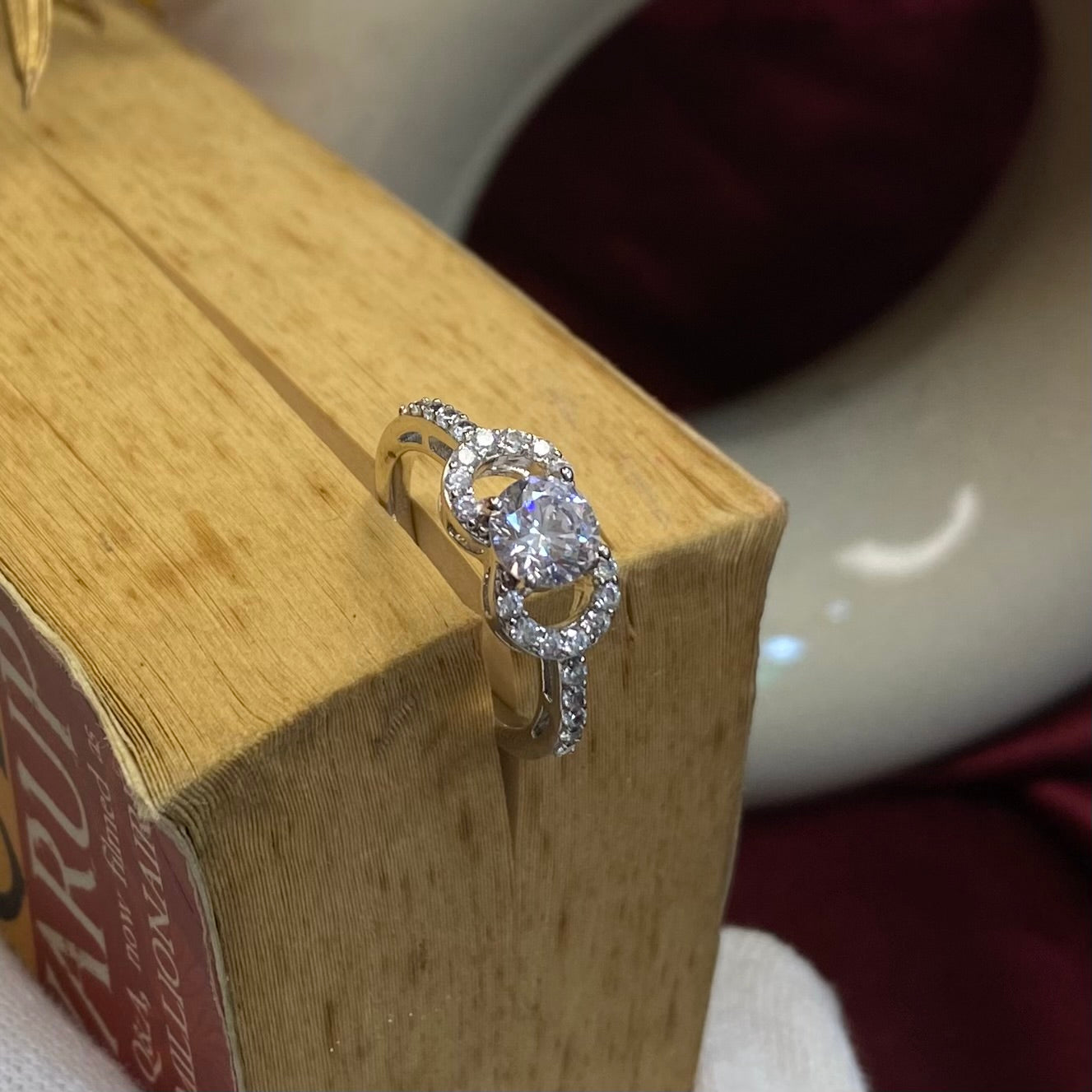 925 Sterling Silver Infinity Solitaire Ring
