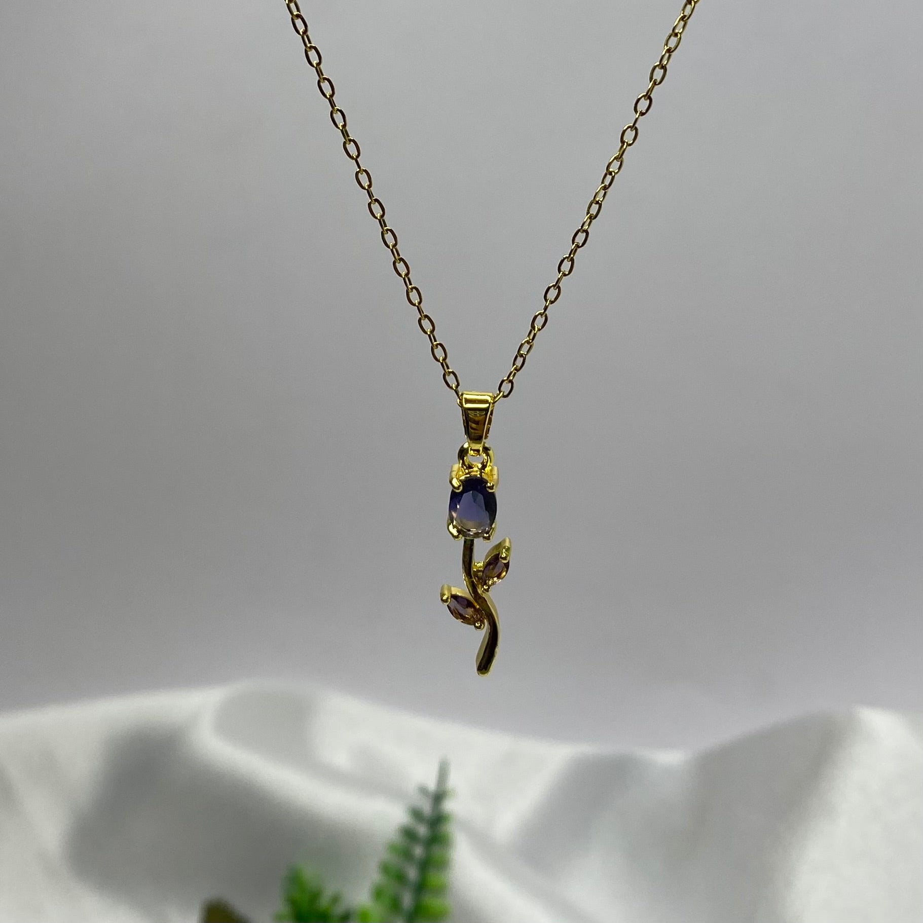 Tulip Neckchain and Earrings