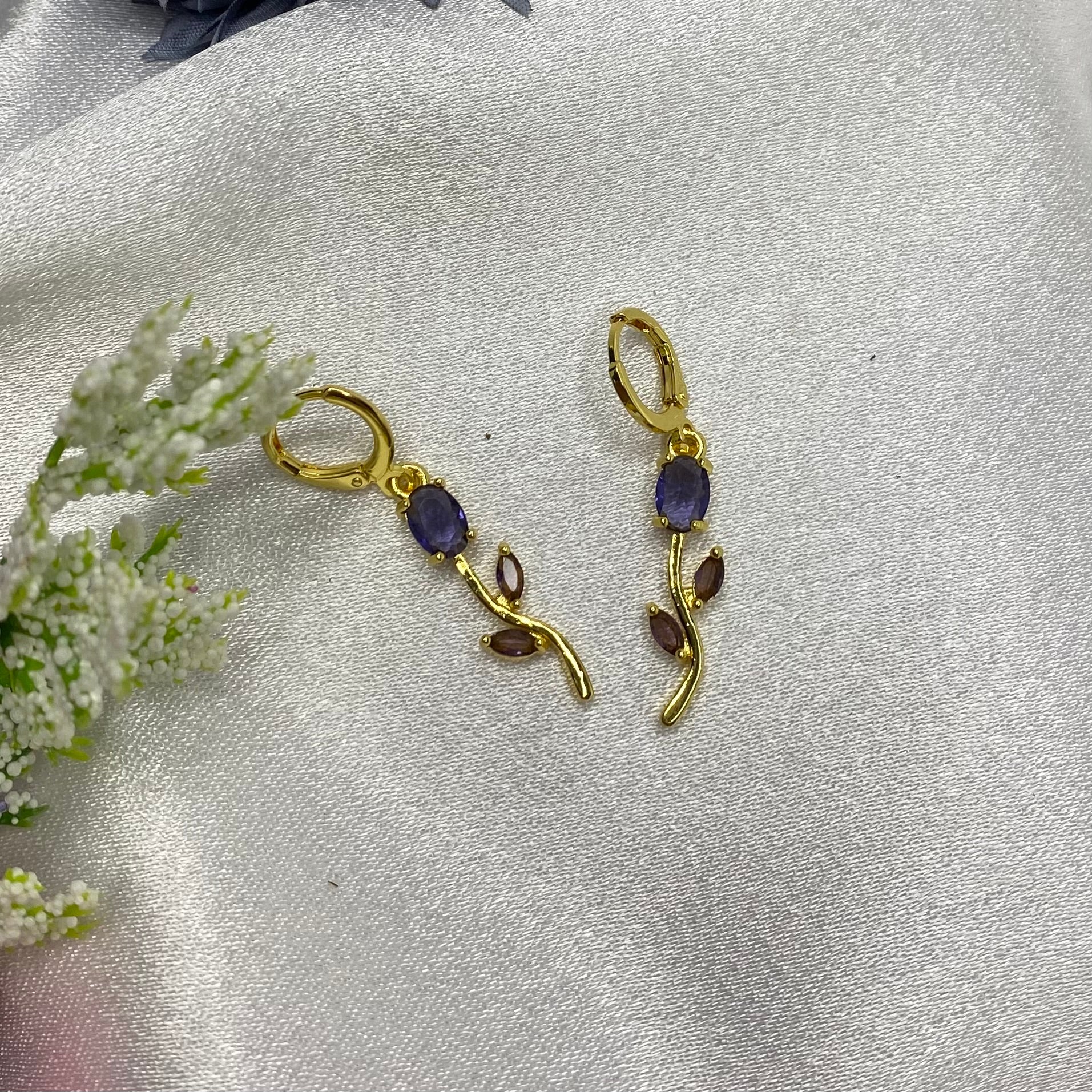 Tulip Neckchain and Earrings